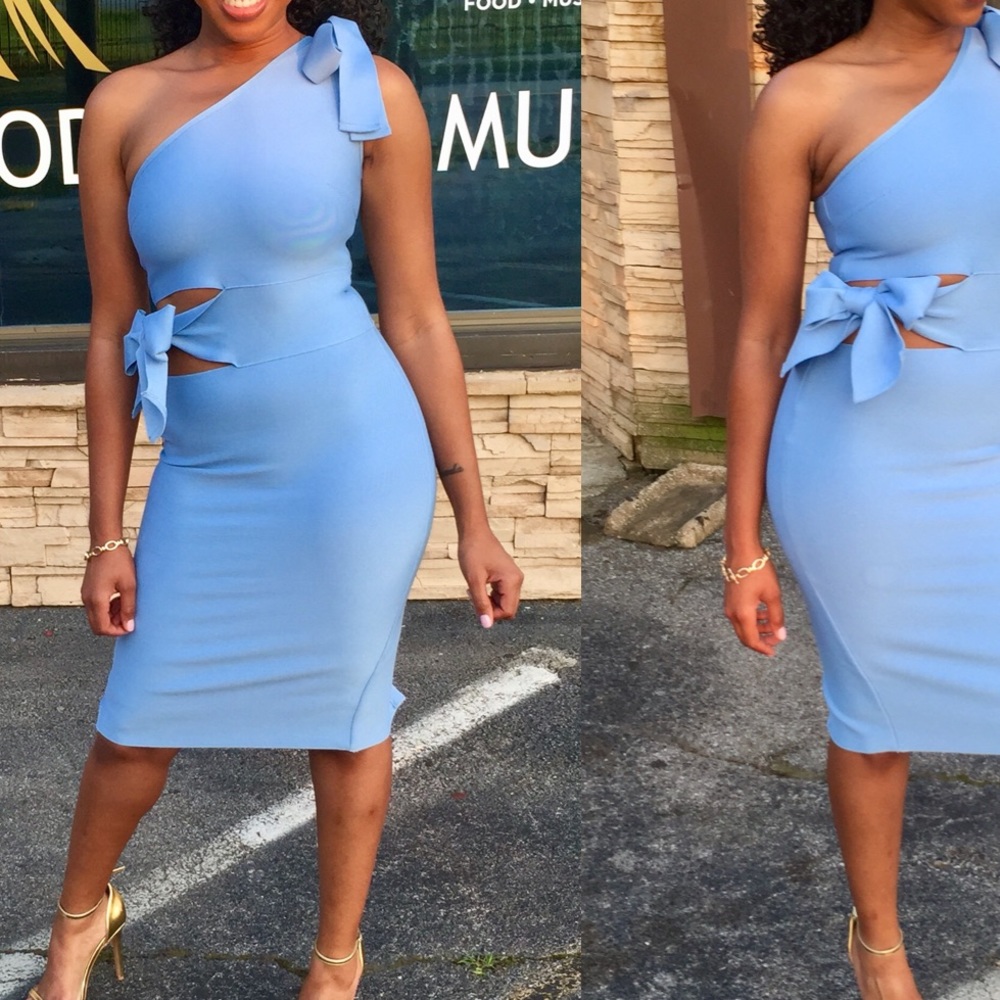 Blue bandage dress